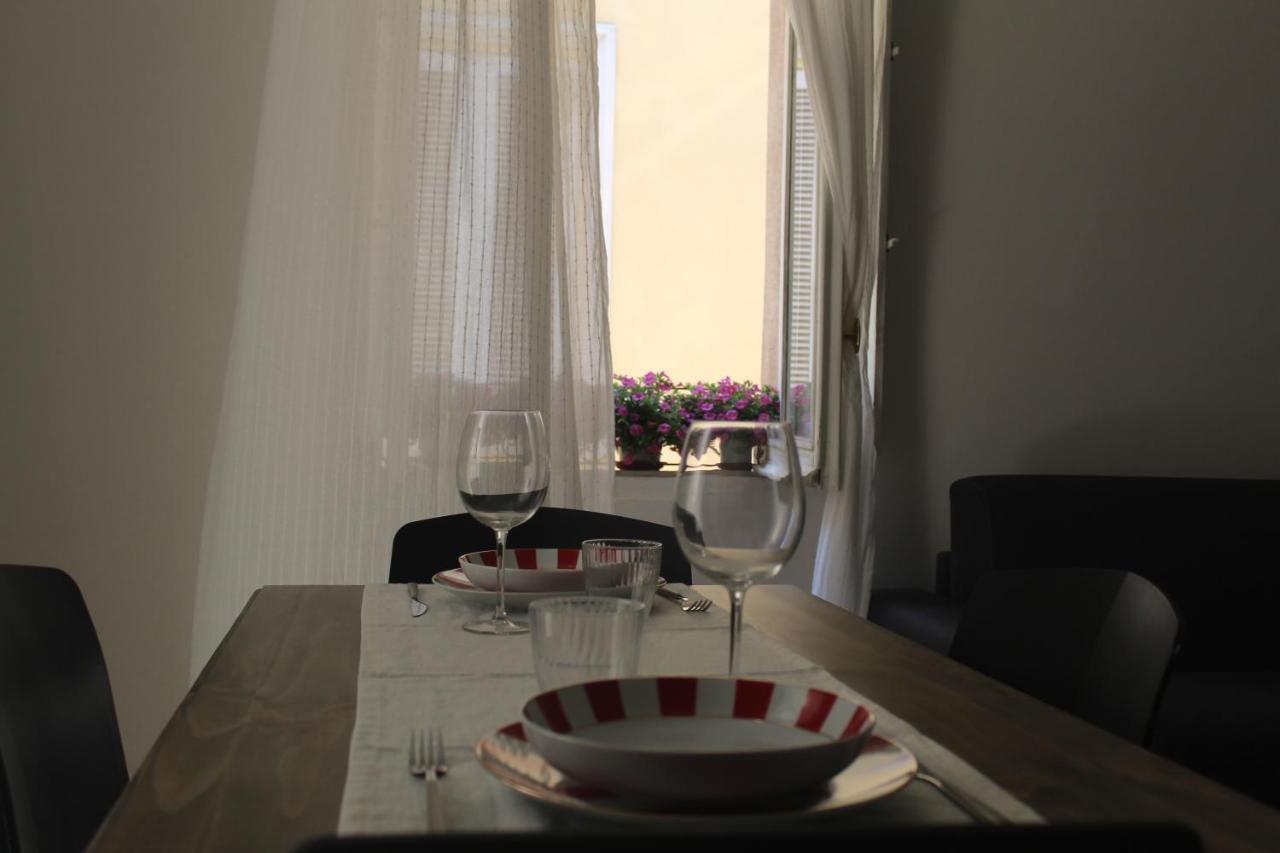 Suite Al Castello Sassari Bagian luar foto