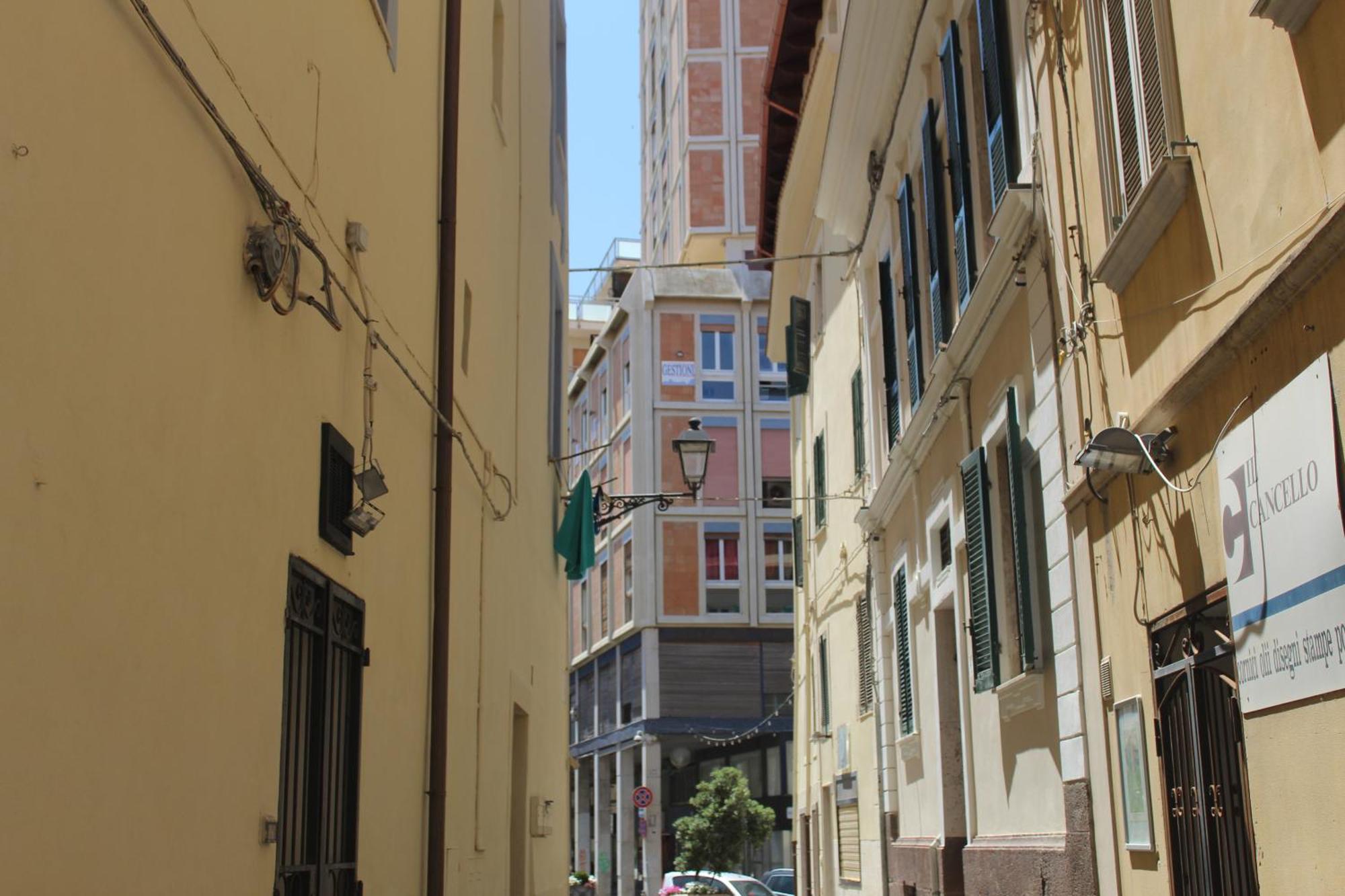Suite Al Castello Sassari Bagian luar foto