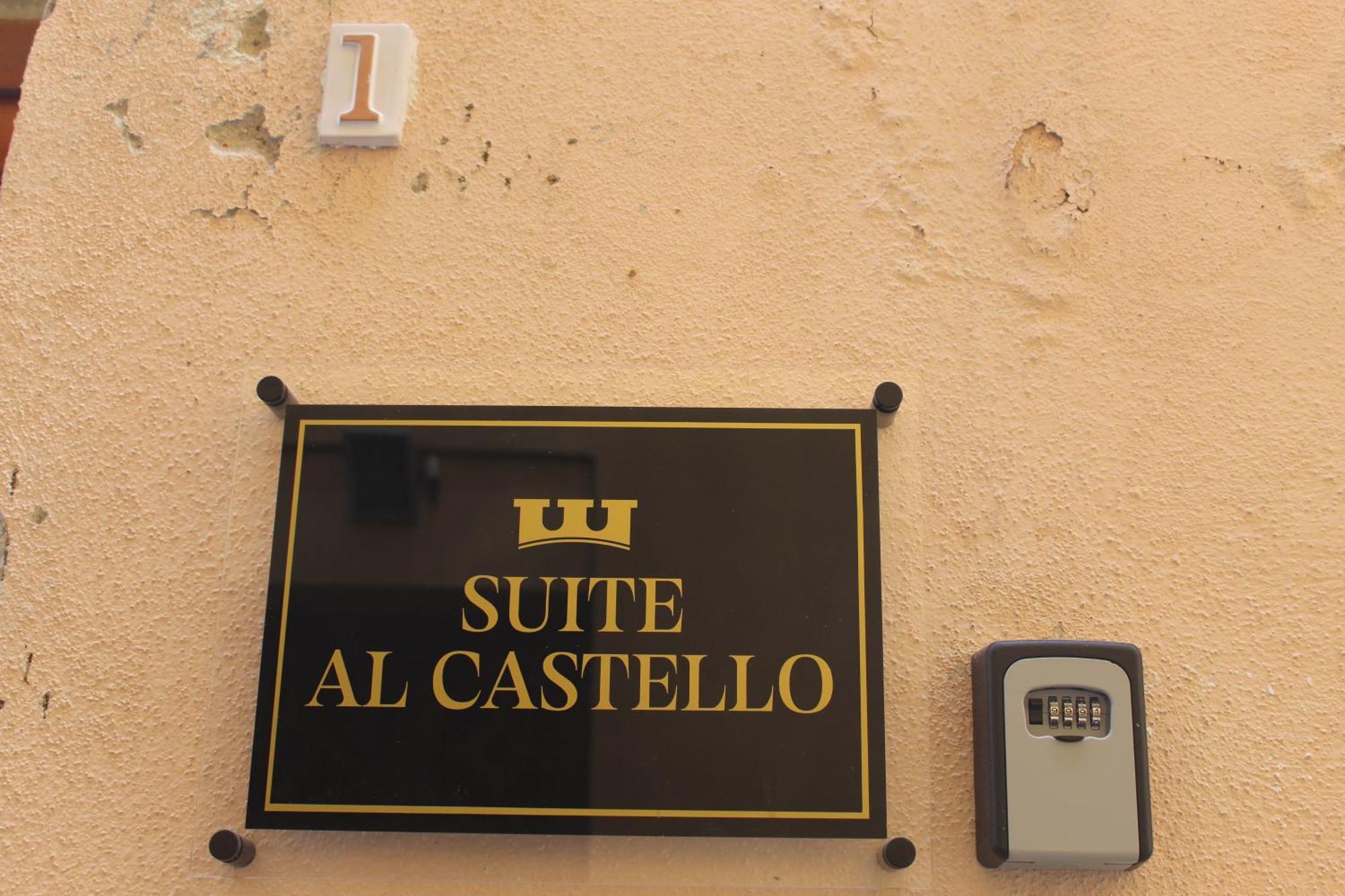 Suite Al Castello Sassari Bagian luar foto