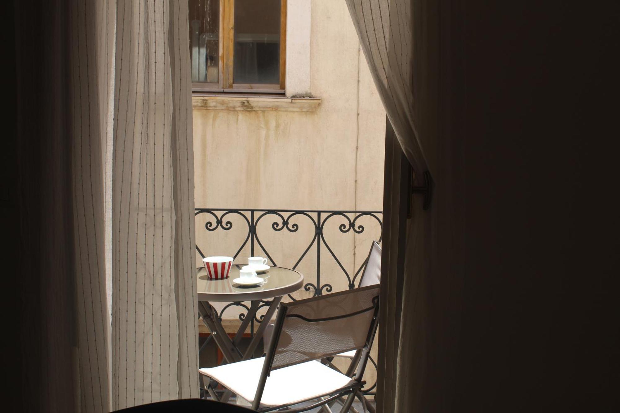 Suite Al Castello Sassari Bagian luar foto